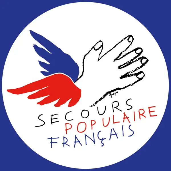 Remise du chèque au Secours Populaire