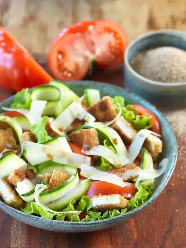 Prix Engagé : Salade de courgettes et tofu pané